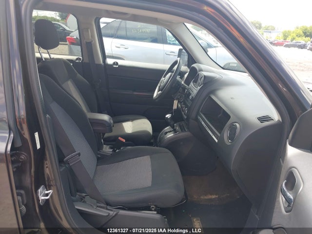 1C4NJPAB4ED628123 Jeep 2014