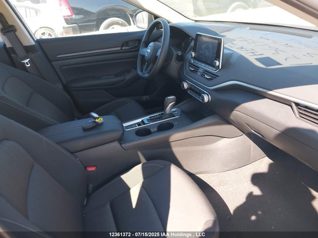 1N4BL4BW6SN367943 Nissan 2025