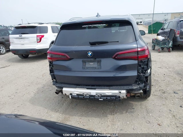 5UXCR6C05M9D89352 BMW X5
