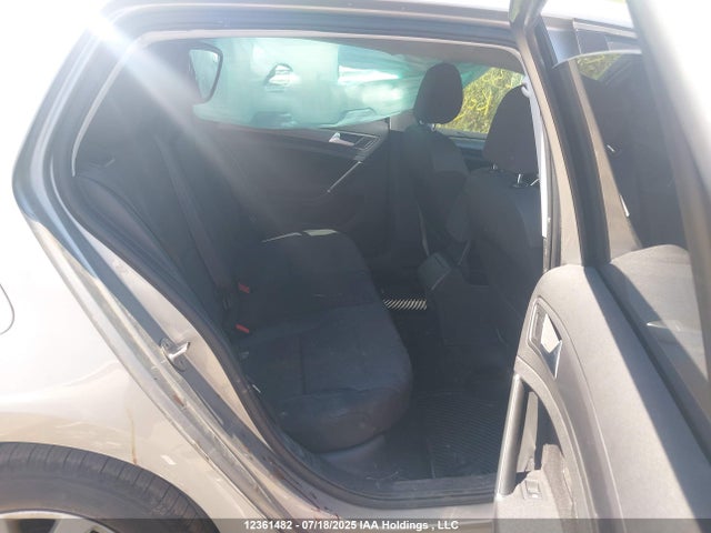 3VWG57AU2KM028874 Volkswagen 2019