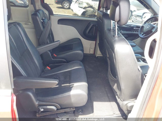 2C4RDGBG3FR705016 Dodge Grand Caravan