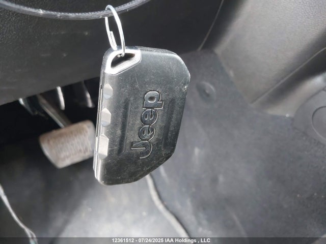 1C6JJTBG8NL119019 Jeep Gladiator