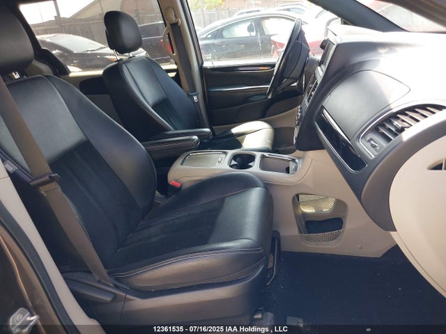 2C4RDGBGXGR205047 Dodge Grand Caravan