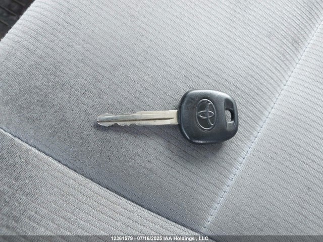 Toyota 2zr-fe 2014 2T1BURHE1EC048380 Image 11
