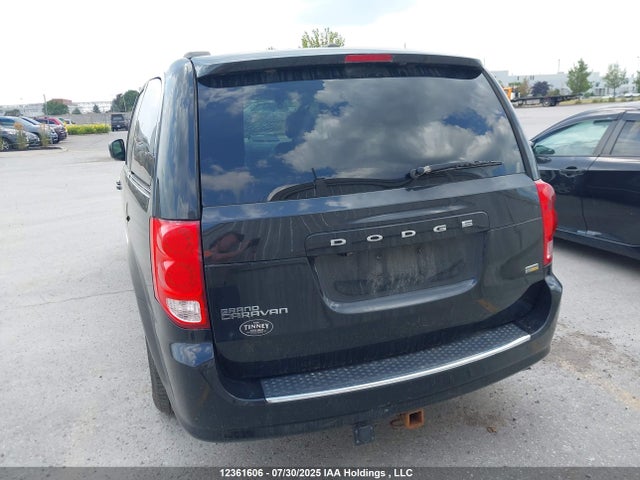 2C4RDGDG8GR381737 Dodge Grand Caravan