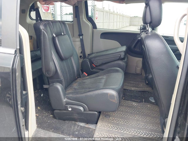 2C4RDGDG8GR381737 Dodge Grand Caravan