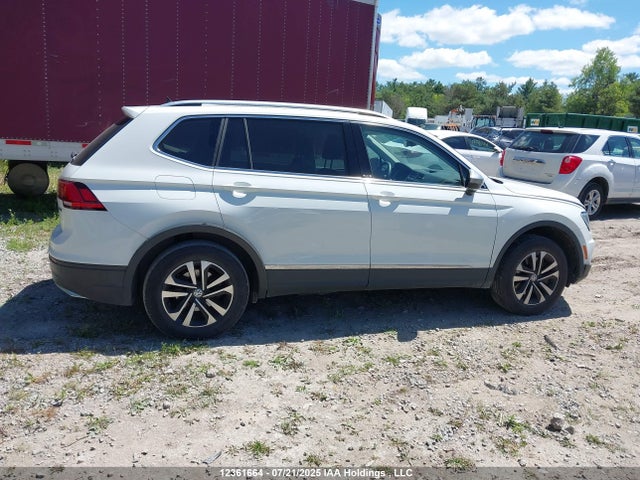 3VV2B7AX8LM054415 Volkswagen Tiguan