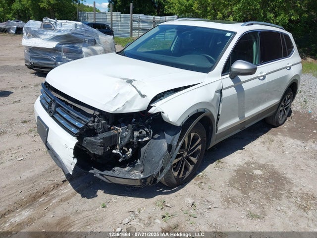 3VV2B7AX8LM054415 Volkswagen Tiguan