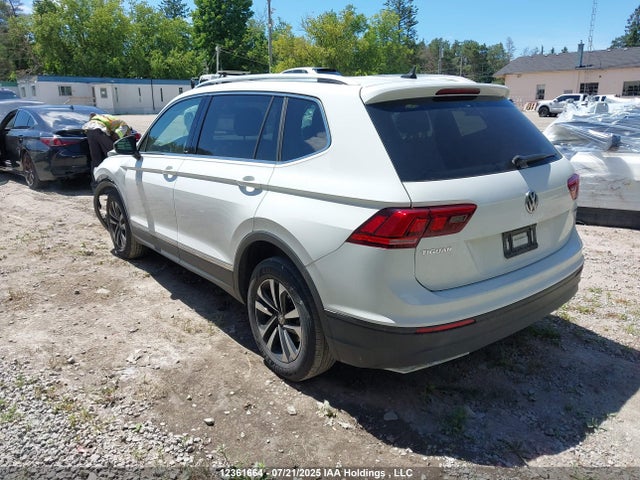 3VV2B7AX8LM054415 Volkswagen Tiguan