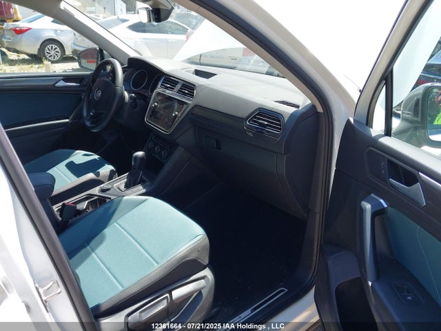 3VV2B7AX8LM054415 Volkswagen Tiguan