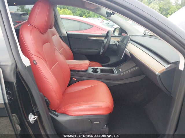 Tesla Model Y 2024 7SAYGDEE8RF043433 Image 5