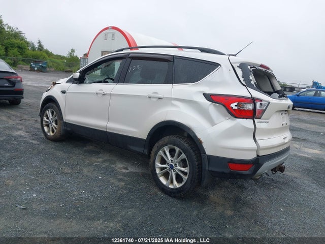 1FMCU9G97HUA70251 Ford 2017