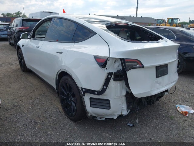 7SAYGDEF2PF666276 Tesla Model Y