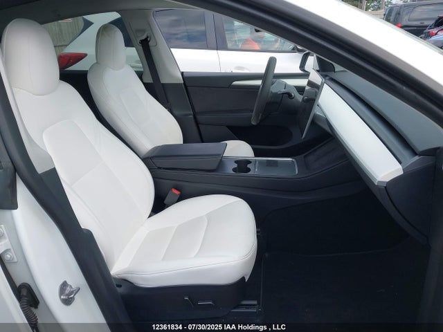 7SAYGDEF2PF666276 Tesla Model Y