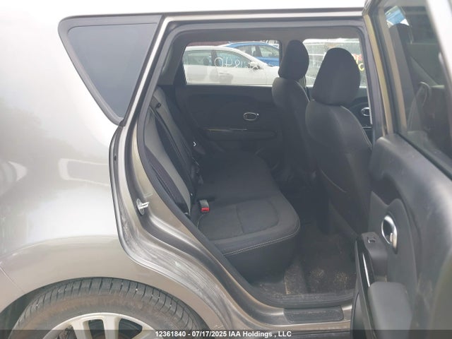 KNDJP3A54J7510257 KIA g