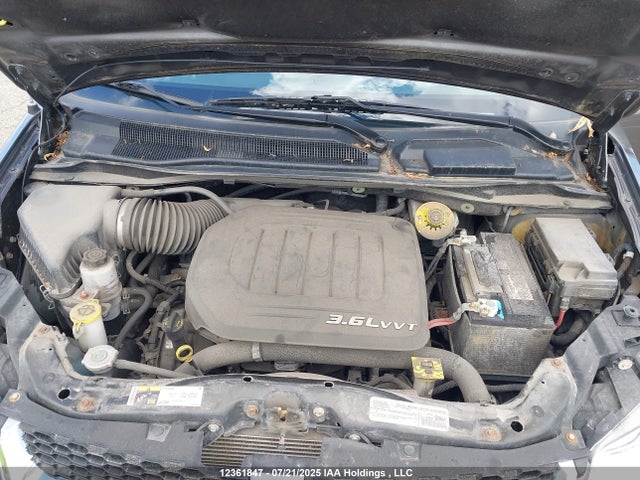 2C4RDGDG5GR376818 Dodge Grand Caravan