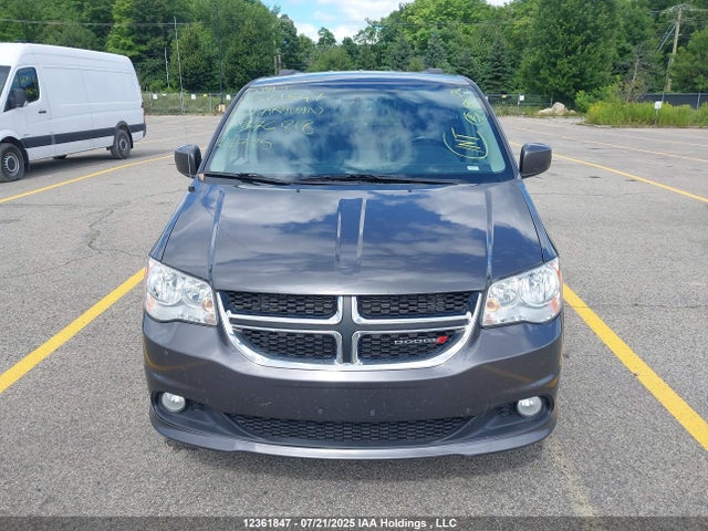 2C4RDGDG5GR376818 Dodge Grand Caravan