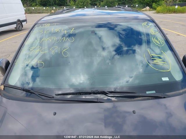 2C4RDGDG5GR376818 Dodge Grand Caravan