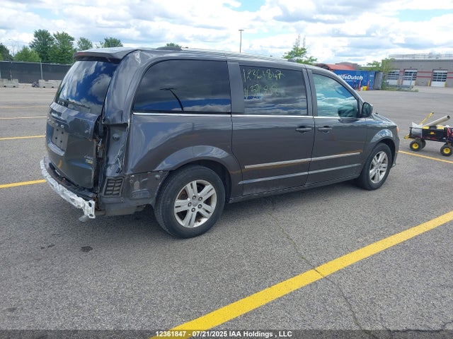 2C4RDGDG5GR376818 Dodge Grand Caravan