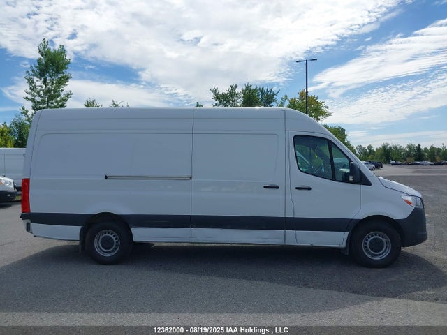 W1Y4KCHY2RP652187 Mercedes-Benz om654