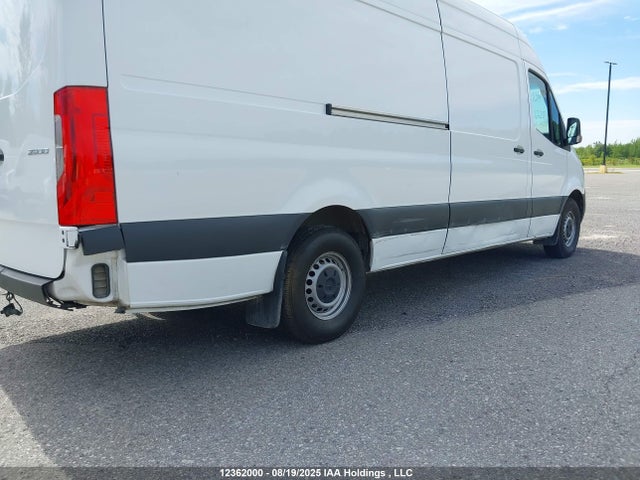 W1Y4KCHY2RP652187 Mercedes-Benz om654