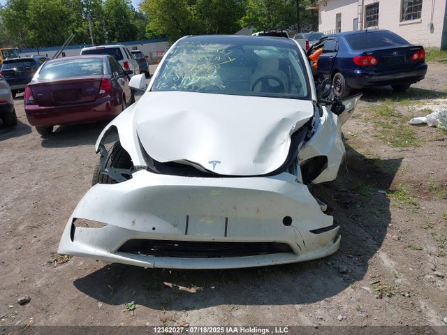 5YJYGDEF6MF137549 Tesla 2021