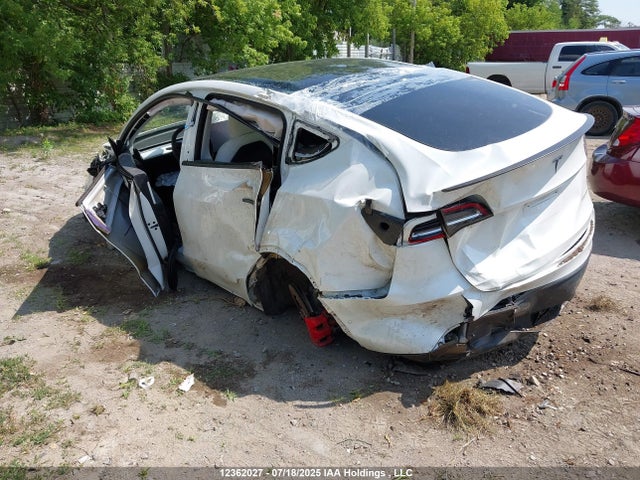 5YJYGDEF6MF137549 Tesla 2021