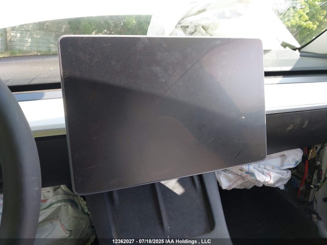 5YJYGDEF6MF137549 Tesla 2021