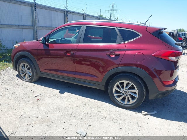 KM8J33A49GU215678 Hyundai 2016