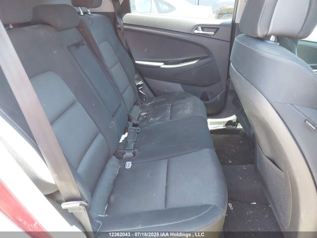 KM8J33A49GU215678 Hyundai 2016