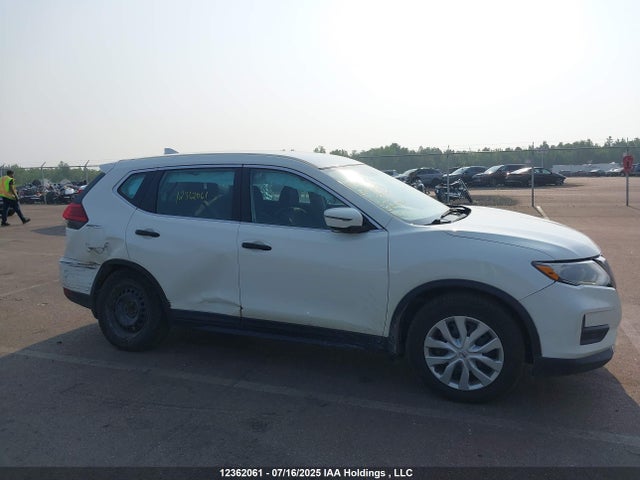 5N1AT2MTXHC860375 Nissan Rogue