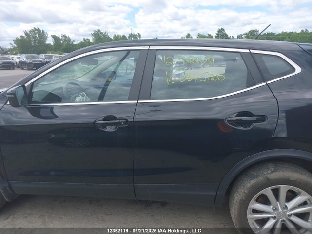 JN1BJ1CP7HW034520 Nissan ROGUE SPORT