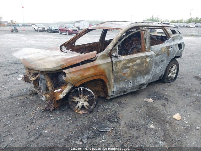 3GKALTEV7ML328305 GMC lyx