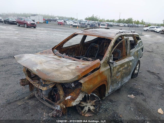 3GKALTEV7ML328305 GMC lyx
