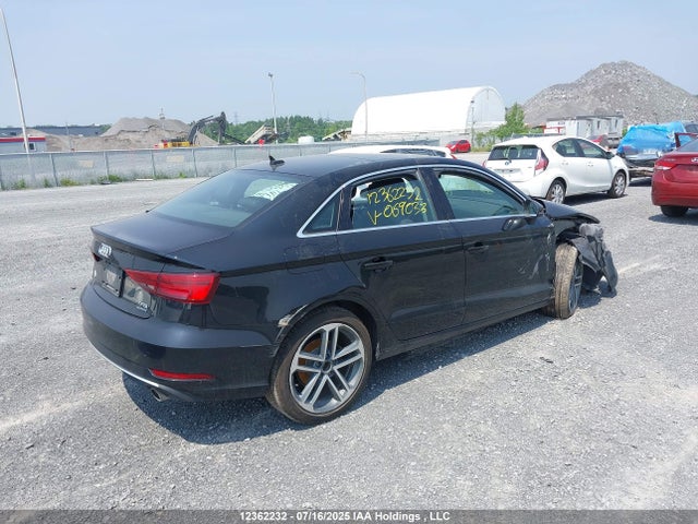 WAUE8GFF1J1069033 Audi A3