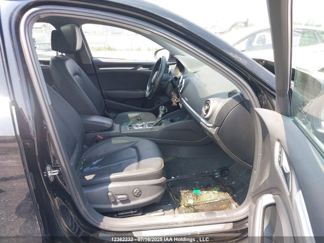 WAUE8GFF1J1069033 Audi A3