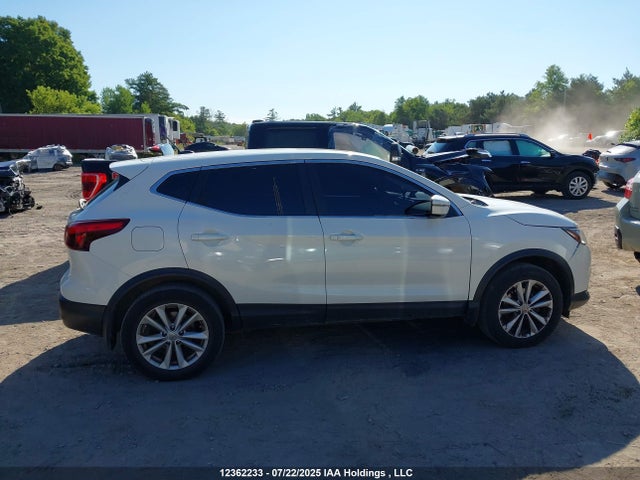 JN1BJ1CR1JW288053 Nissan 2018