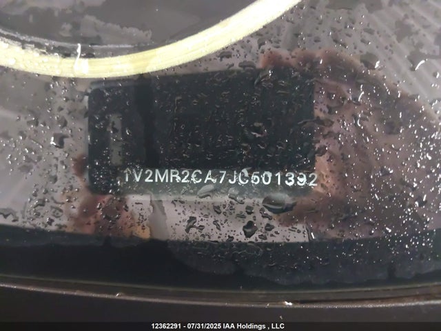 1V2MR2CA7JC501392 Volkswagen fsi