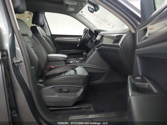 1V2MR2CA7JC501392 Volkswagen fsi