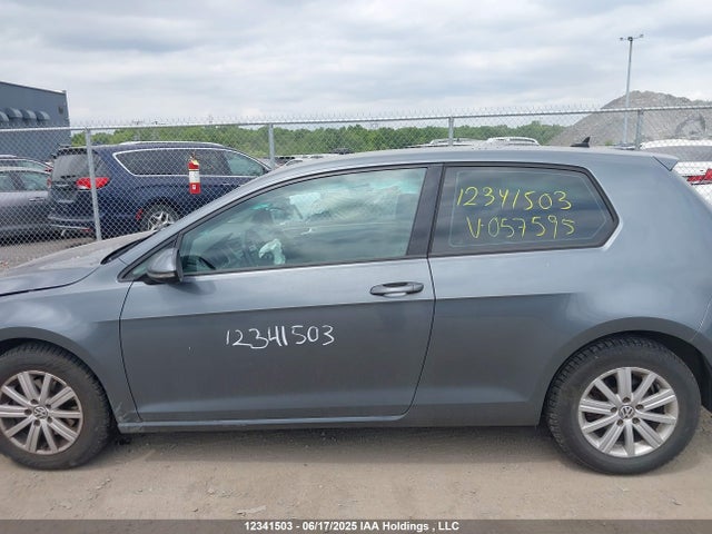 3VW917AU8FM057595 Volkswagen 2015