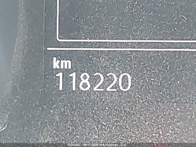 3VW917AU8FM057595 Volkswagen 2015