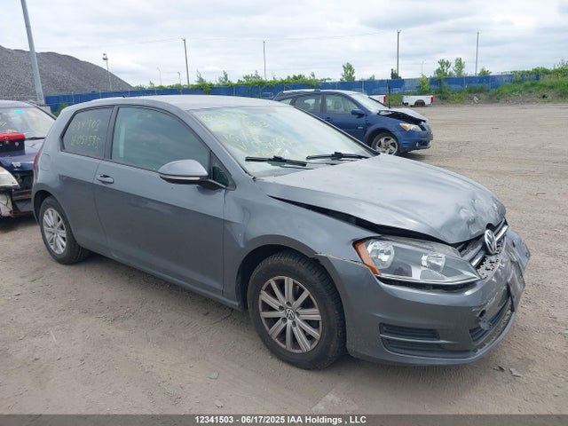 3VW917AU8FM057595 Volkswagen 2015