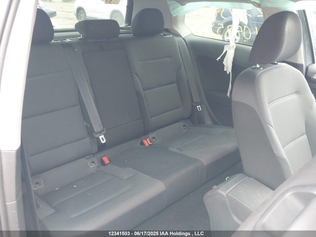 3VW917AU8FM057595 Volkswagen 2015