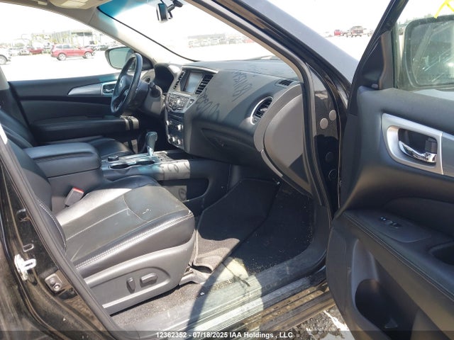 5N1DR2MM9JC602200 Nissan Pathfinder