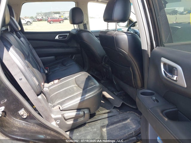 5N1DR2MM9JC602200 Nissan Pathfinder
