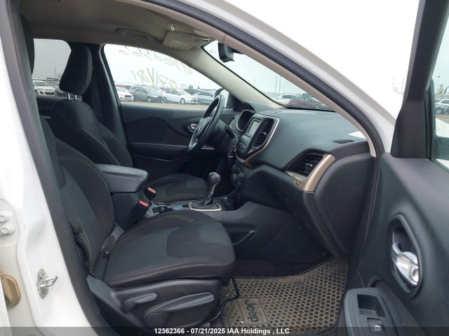 1C4PJMCS9GW260663 Jeep 2016