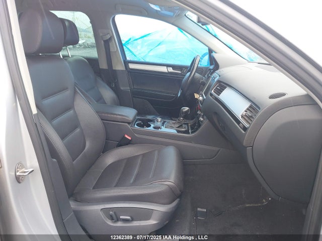 WVGEP9BPXED007968 Volkswagen 2014