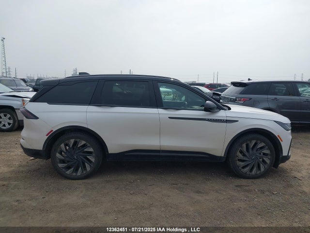 5LMPJ8KA4SJ883476 Lincoln gtdi a