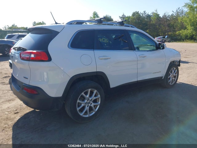 1C4PJLCB8EW234272 Jeep Cherokee