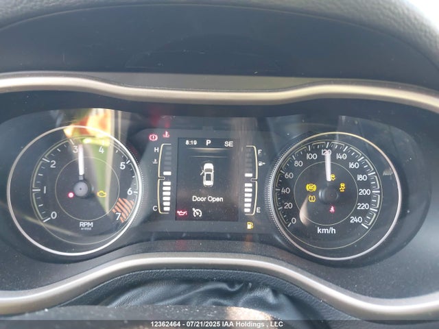 1C4PJLCB8EW234272 Jeep Cherokee